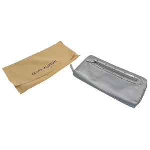 Louis Vuitton Suhali Zippy Wallet in Silver.