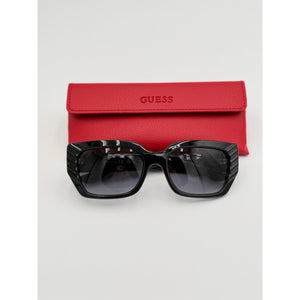 Guess Model GU00254
