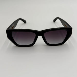 QUAY No Apologies 001 Sunglasses